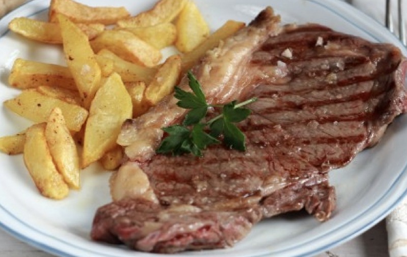 Grilled steak with fries