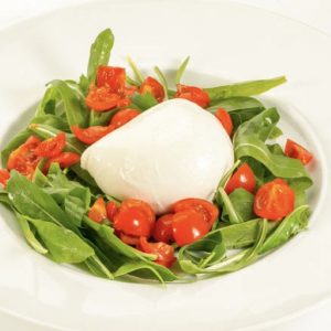 Salade de burrata, roquette et cerises