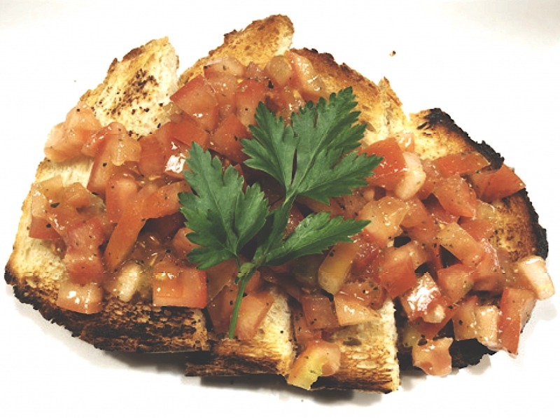 Toast with tomato and garlic