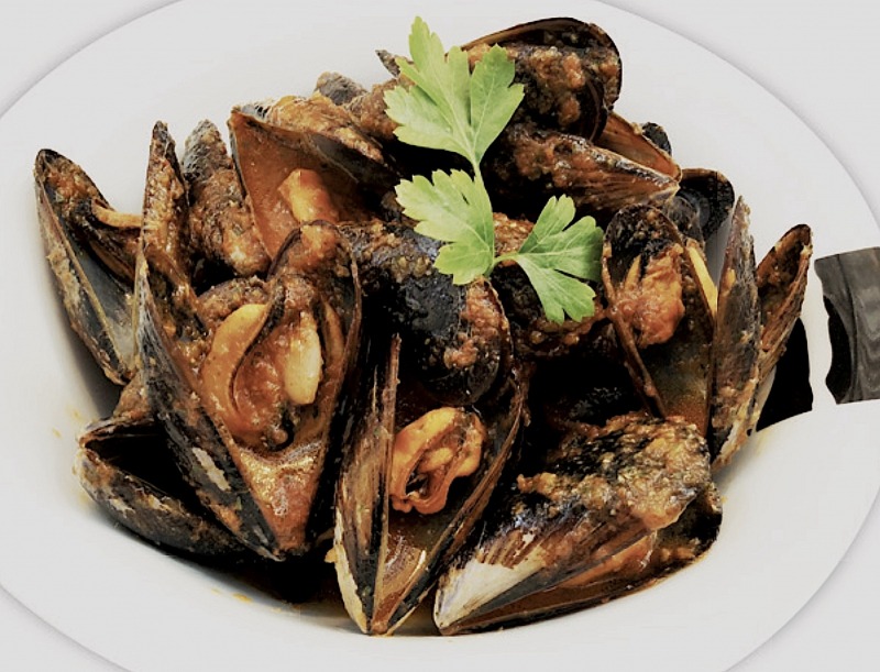 Mussels in seafood sauce
